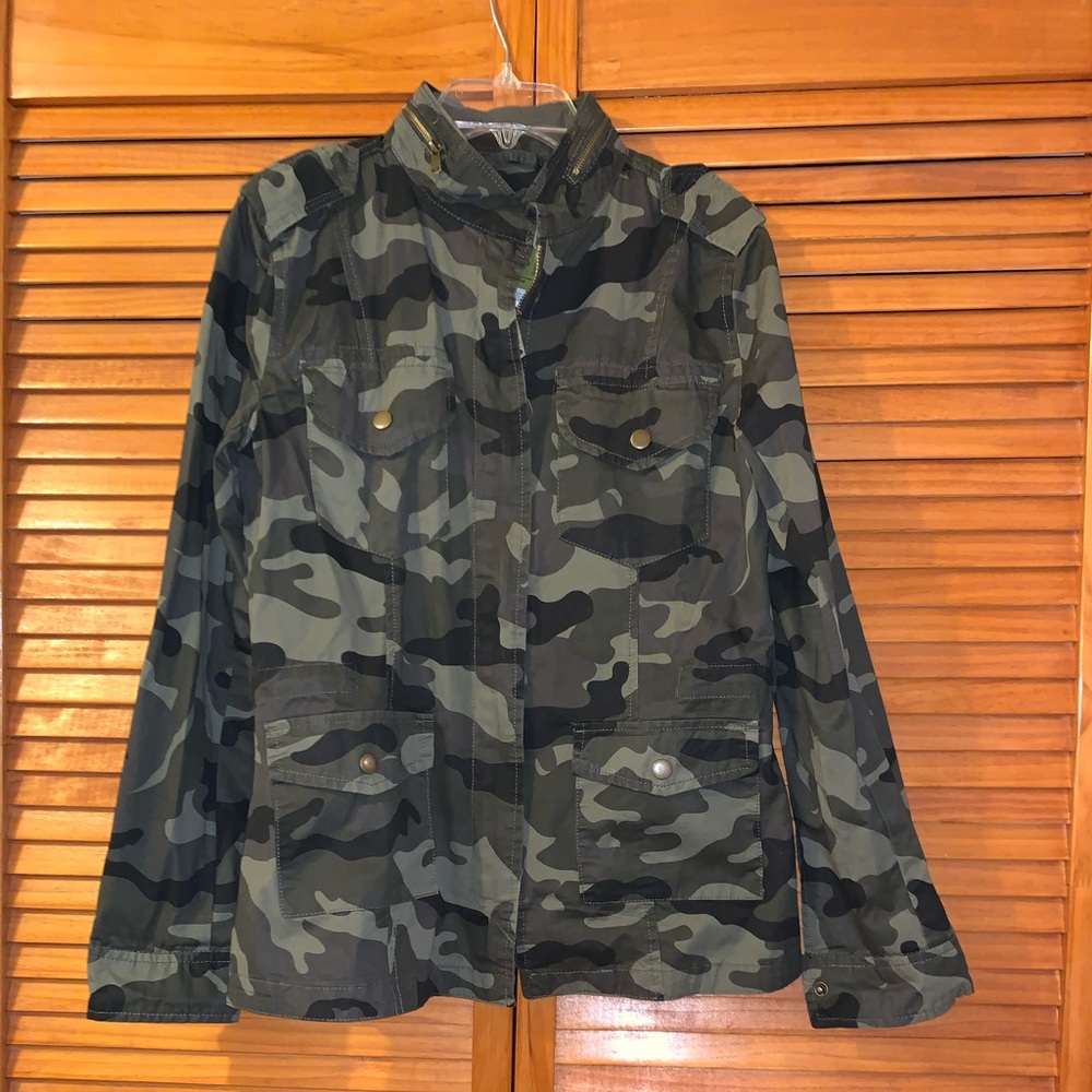 Women Camo Jacket